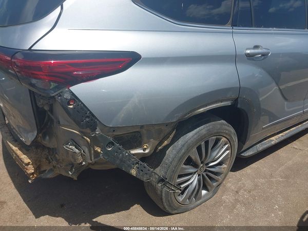 2021 TOYOTA HIGHLANDER PLATINUM