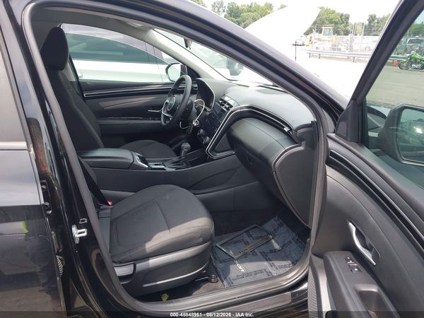 2023 HYUNDAI TUCSON SE