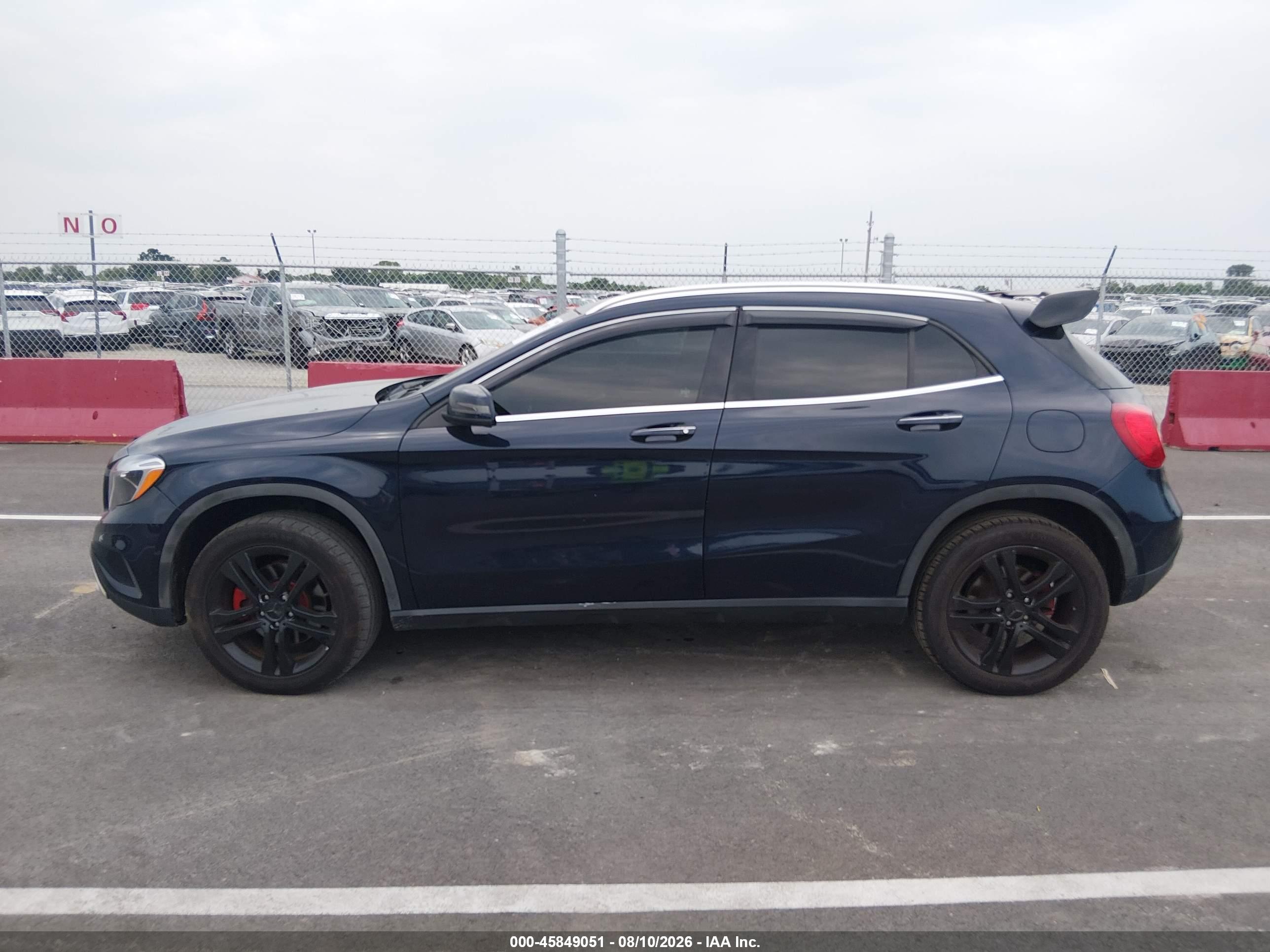 2017 MERCEDES-BENZ GLA 250 4MATIC