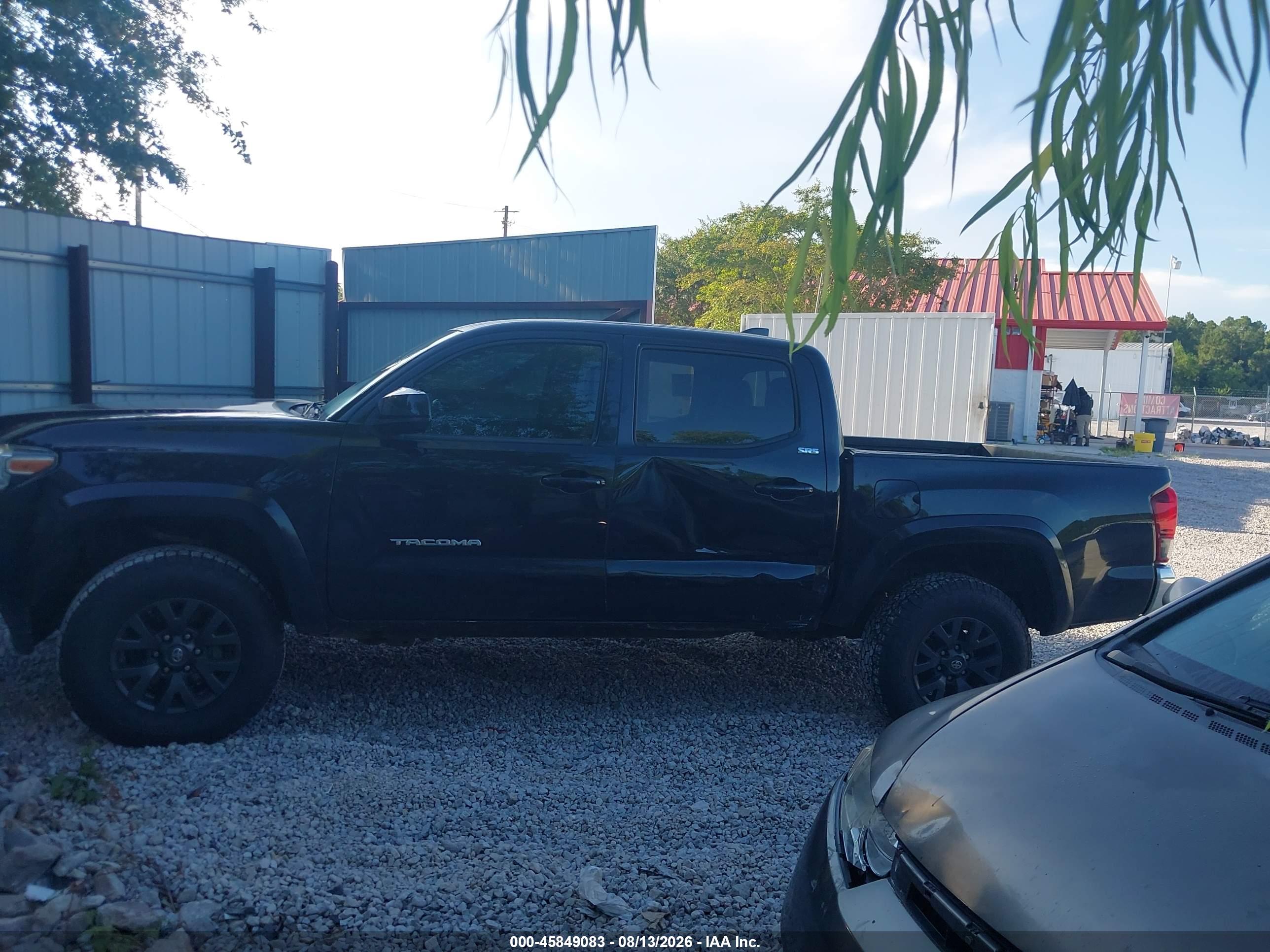 2021 TOYOTA TACOMA SR5 V6