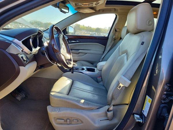 2012 CADILLAC SRX Luxury