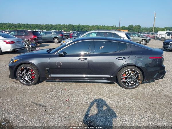 2022 KIA STINGER GT1
