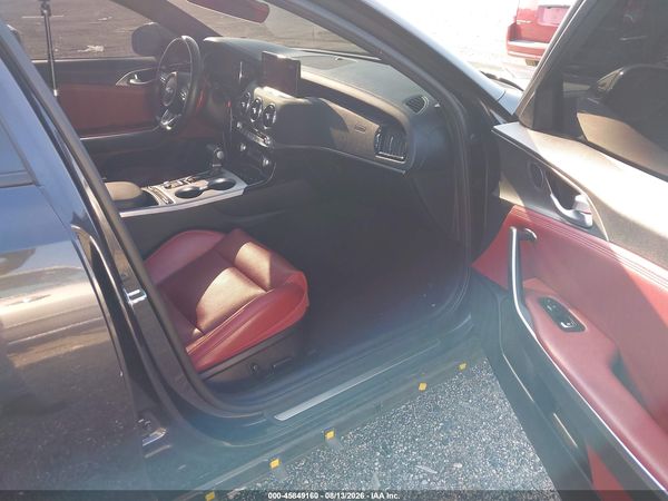 2022 KIA STINGER GT1
