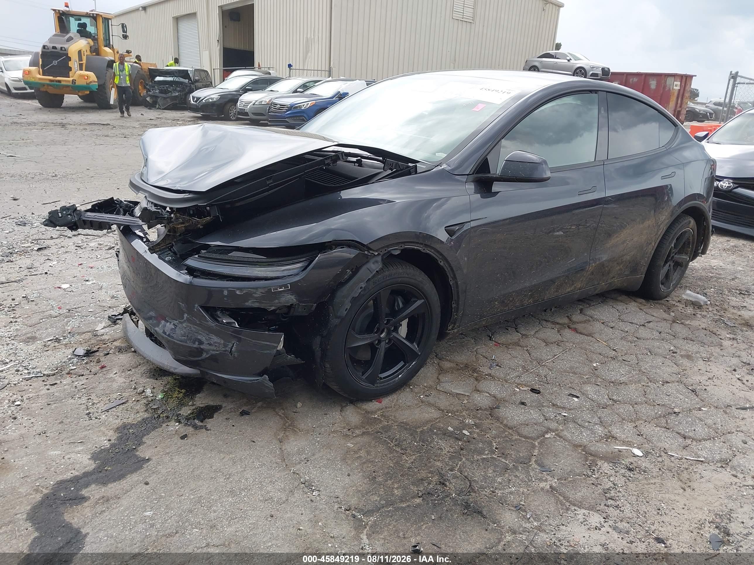 2026 TESLA MODEL Y PREMIUM/REAR-WHEEL DRIVE — I2
