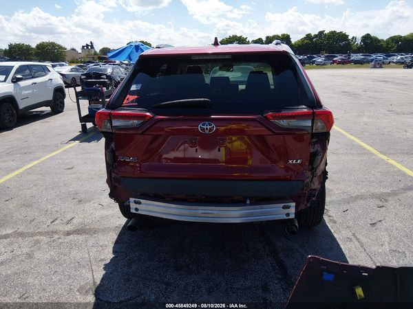 2019 TOYOTA RAV4 XLE