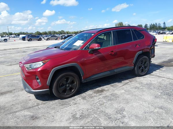 2019 TOYOTA RAV4 XLE
