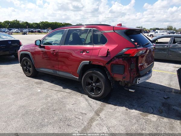 2019 TOYOTA RAV4 XLE