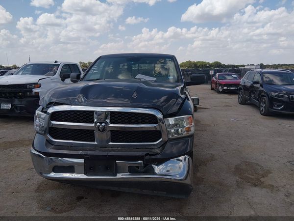 2017 RAM 1500 SLT  4X2 6'4 BOX
