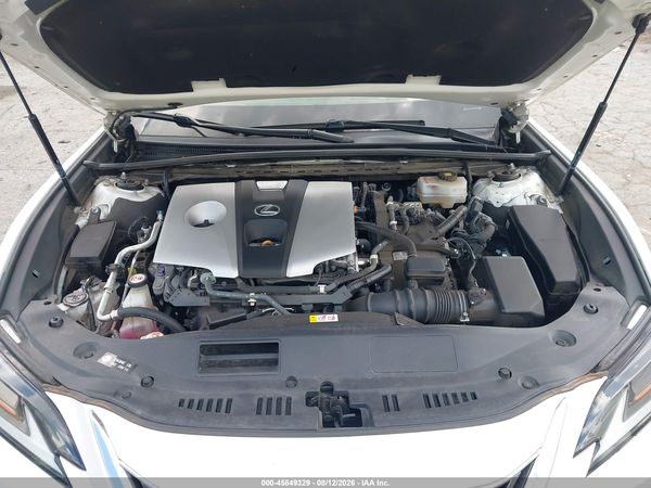 2019 LEXUS ES 300H ULTRA LUXURY
