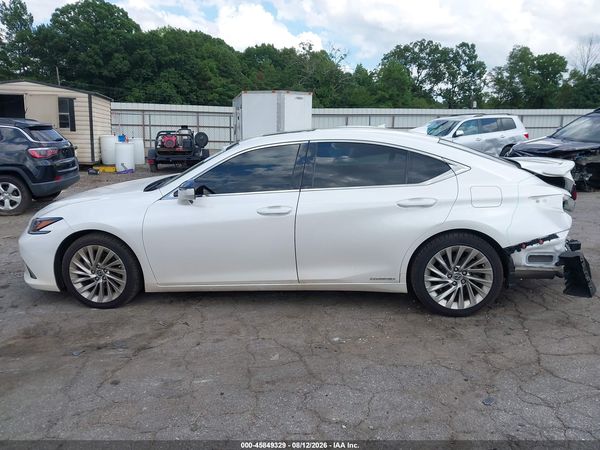 2019 LEXUS ES 300H