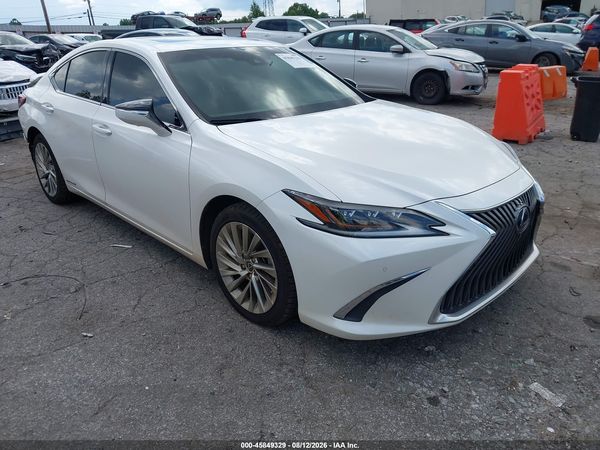 2019 LEXUS ES 300H ULTRA LUXURY