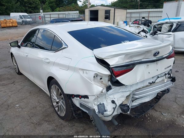 2019 LEXUS ES 300H ULTRA LUXURY