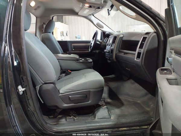 2017 RAM 1500 TRADESMAN  4X4 8' BOX
