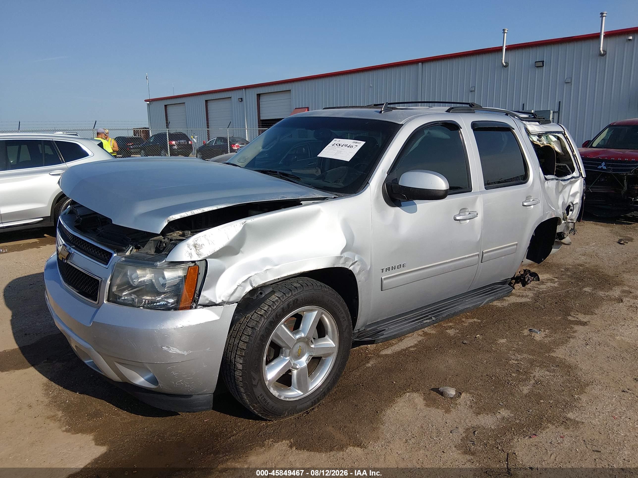 2013 CHEVROLET TAHOE LT — I2