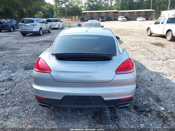 2016 PORSCHE PANAMERA 4