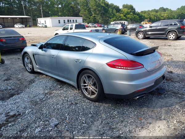 2016 PORSCHE PANAMERA 4