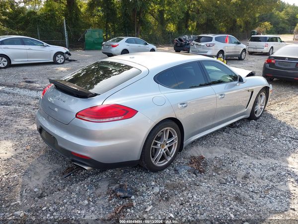 2016 PORSCHE PANAMERA 4