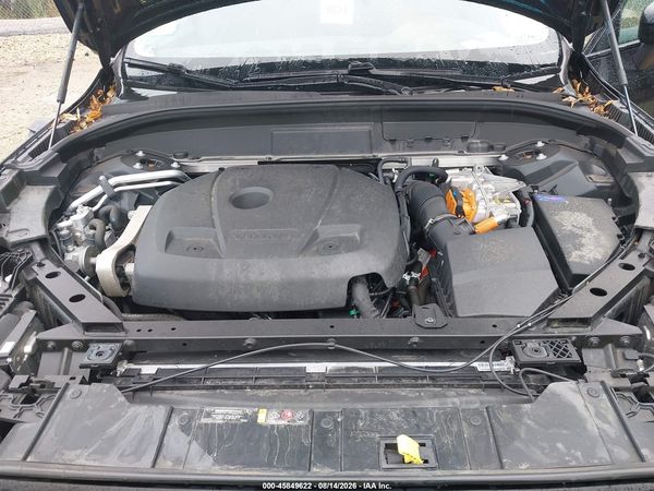 2024 VOLVO XC60 RECHARGE PLUG-IN HYBRID T8 PLUS DARK THEME