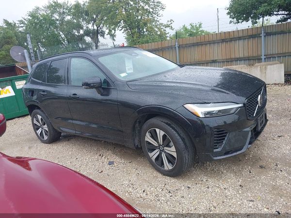 2024 VOLVO XC60 RECHARGE PLUG-IN HYBRID T8 PLUS DARK THEME