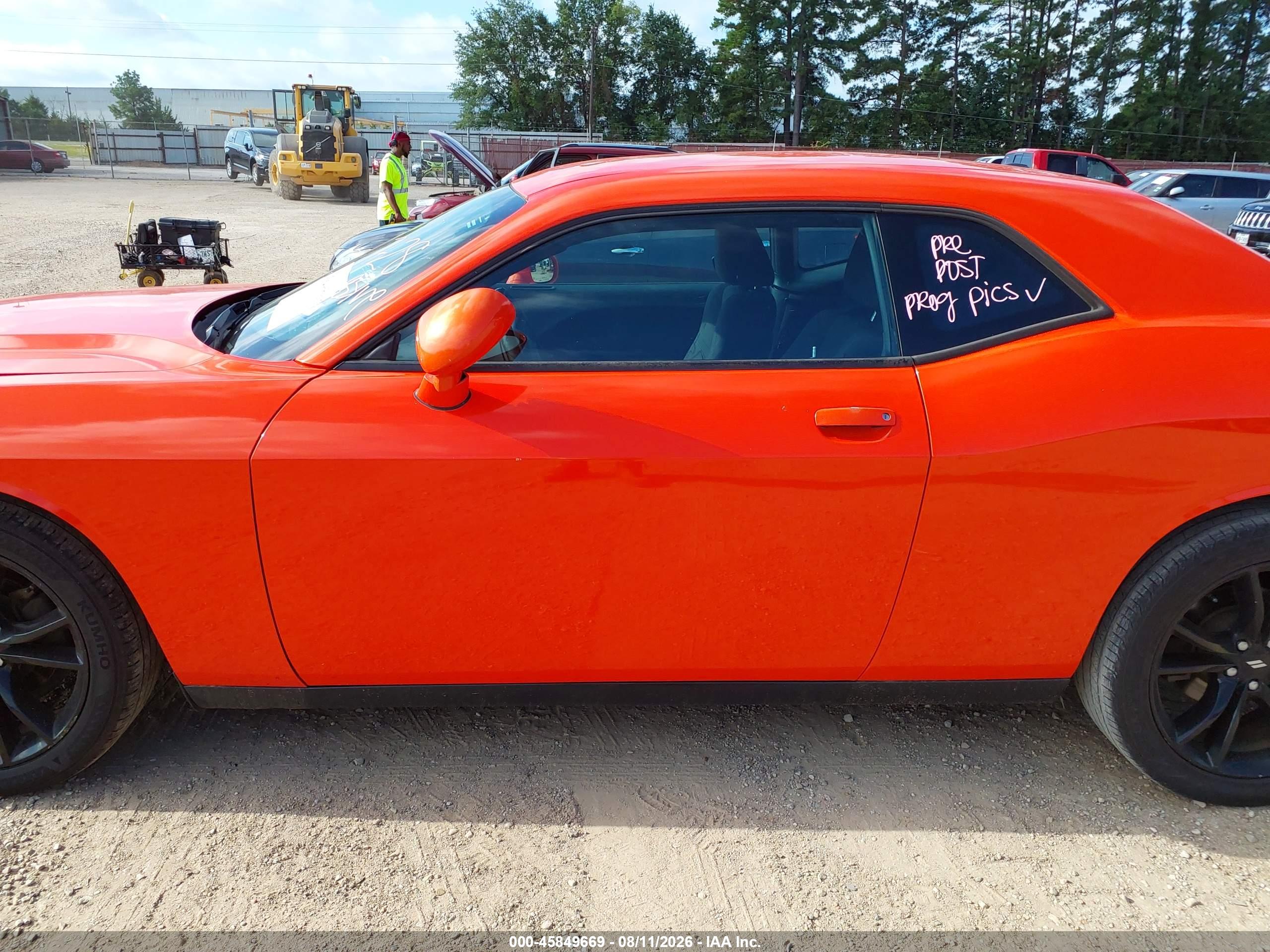 2017 DODGE CHALLENGER SXT