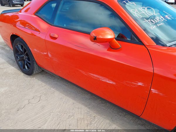 2017 DODGE CHALLENGER SXT