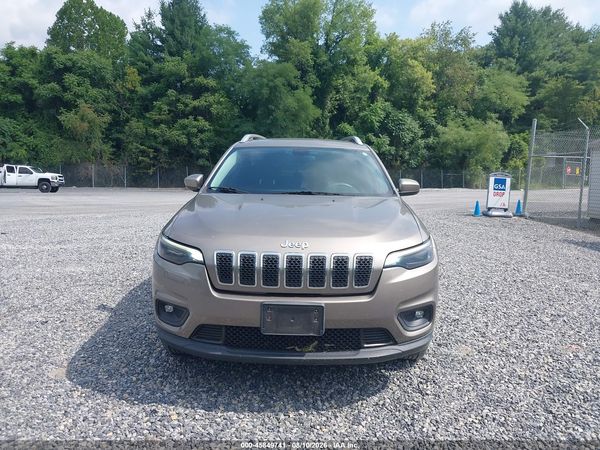 2019 JEEP CHEROKEE LATITUDE 4X4