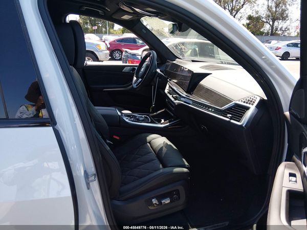 2027 BMW X7 xDrive40i