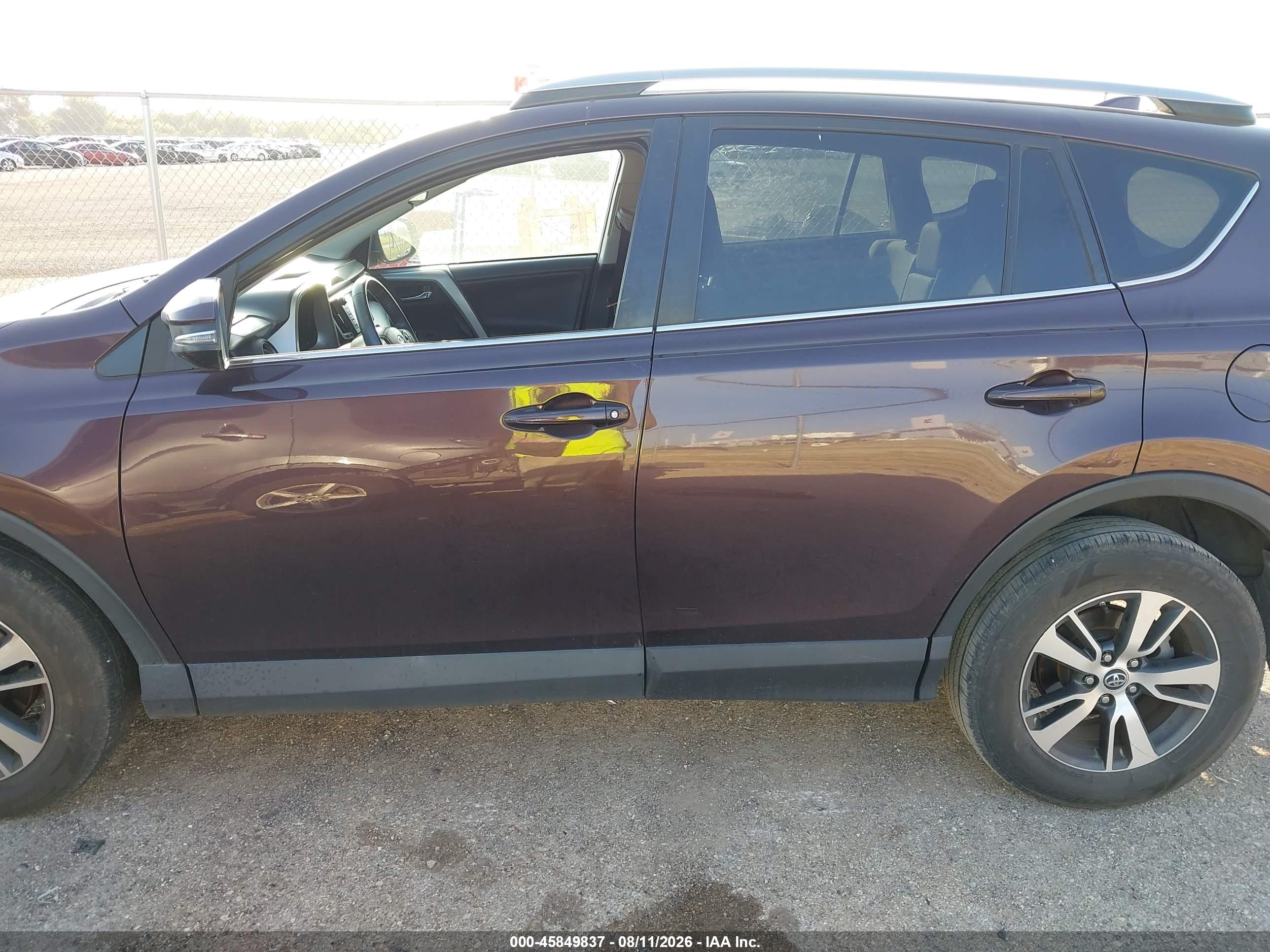 2017 TOYOTA RAV4 XLE