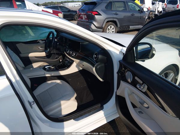 2017 MERCEDES-BENZ E 300 E300