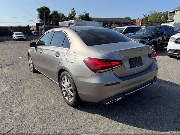 2019 MERCEDES-BENZ A 220 4MATIC