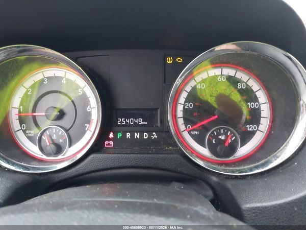 2012 DODGE GRAND CARAVAN SXT — I7