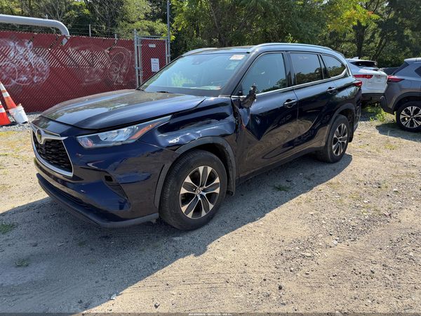 2020 TOYOTA HIGHLANDER XLE
