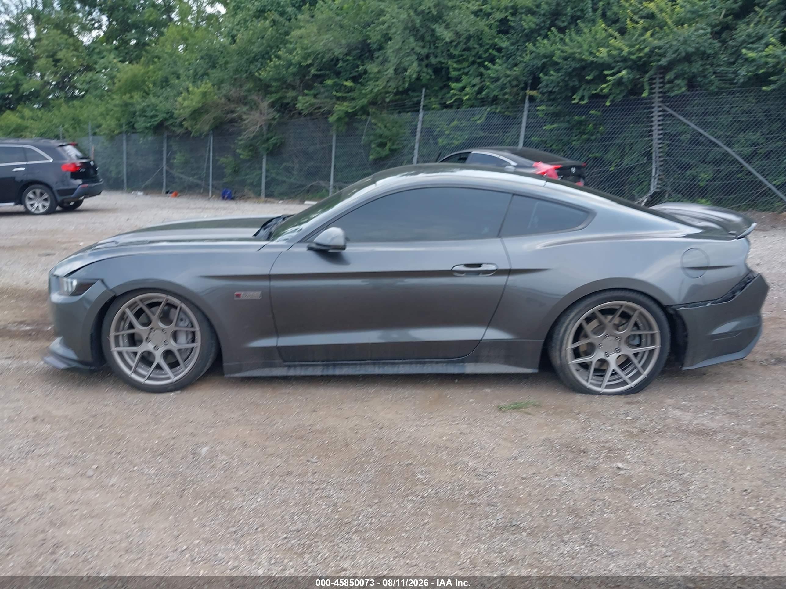 2017 FORD MUSTANG GT PREMIUM