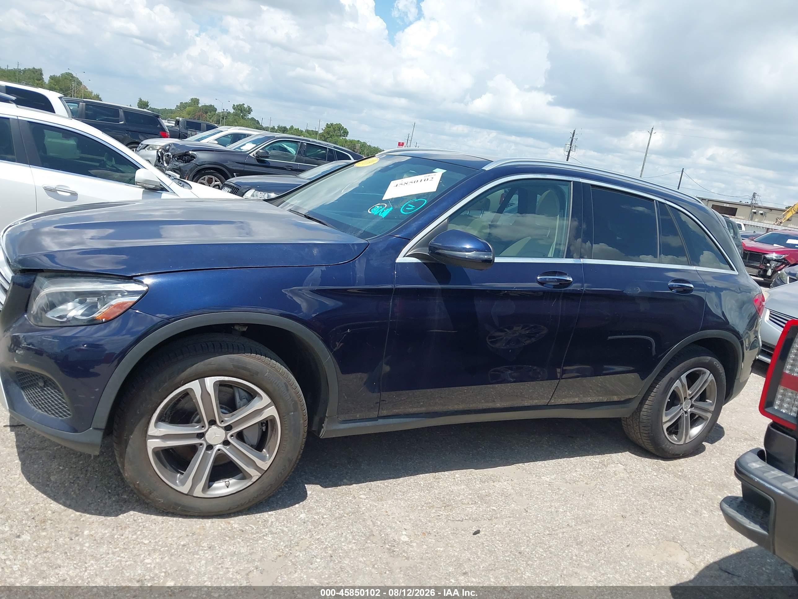 2019 MERCEDES-BENZ GLC 300 4MATIC