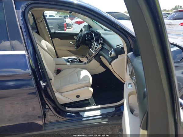 2019 MERCEDES-BENZ GLC 300 4MATIC