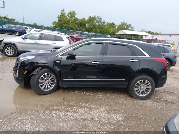 2017 CADILLAC XT5