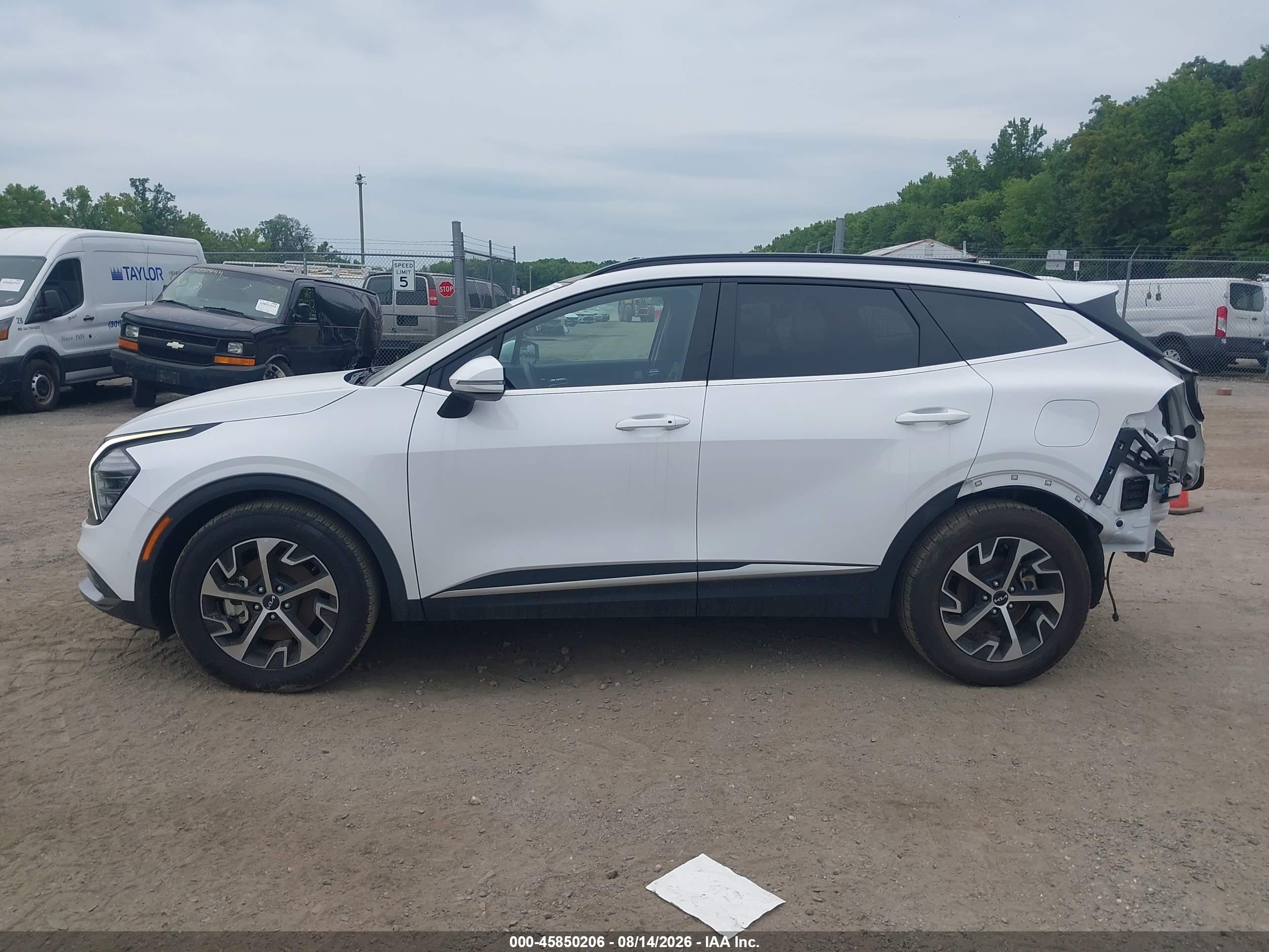 2025 KIA SPORTAGE EX
