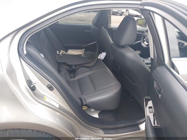 2016 LEXUS IS 300