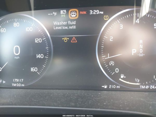 2019 VOLVO XC40 T4 MOMENTUM