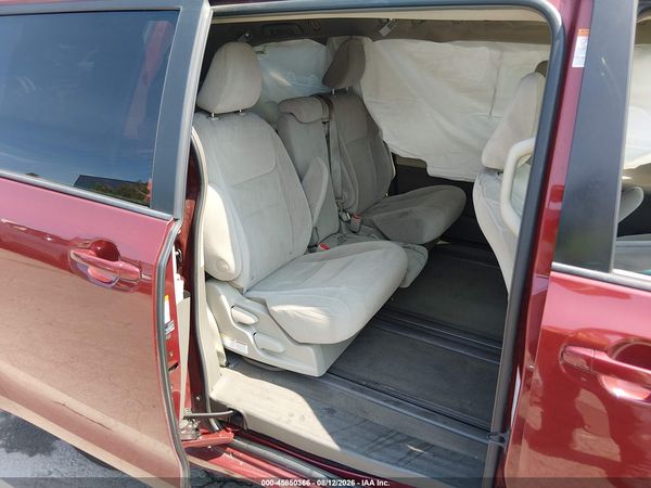 2015 TOYOTA SIENNA LE 8 PASSENGER