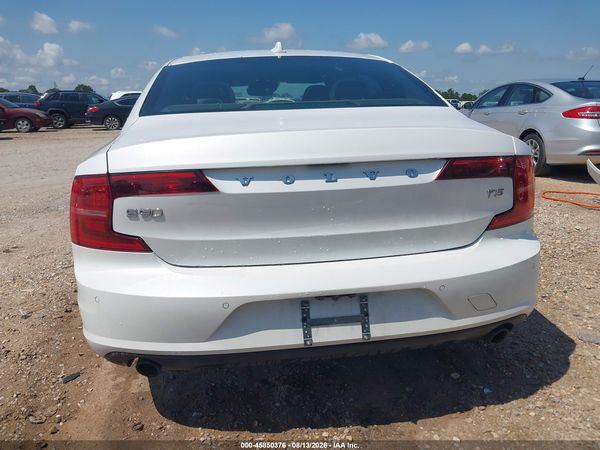 2019 VOLVO S90 T5 MOMENTUM