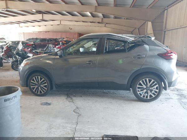 2023 NISSAN KICKS