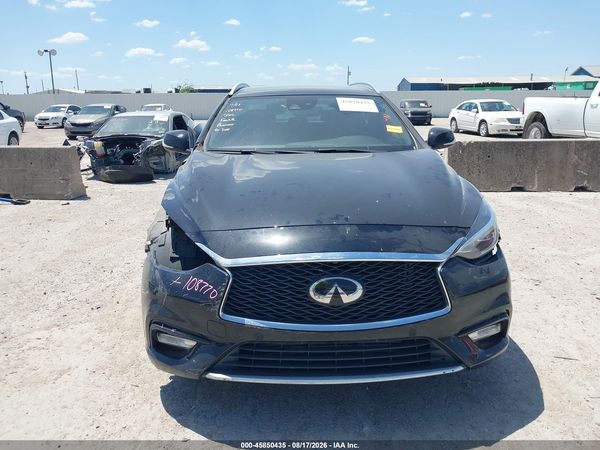 2017 INFINITI QX30 PREMIUM