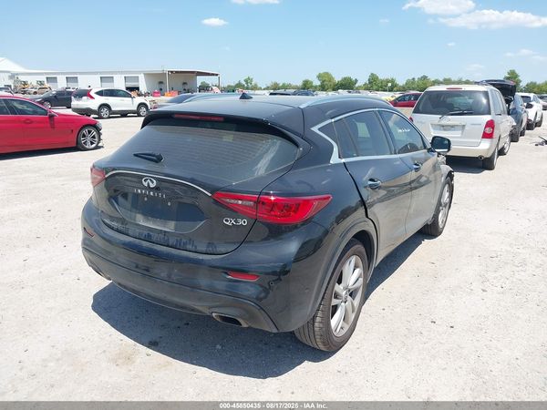 2017 INFINITI QX30 PREMIUM