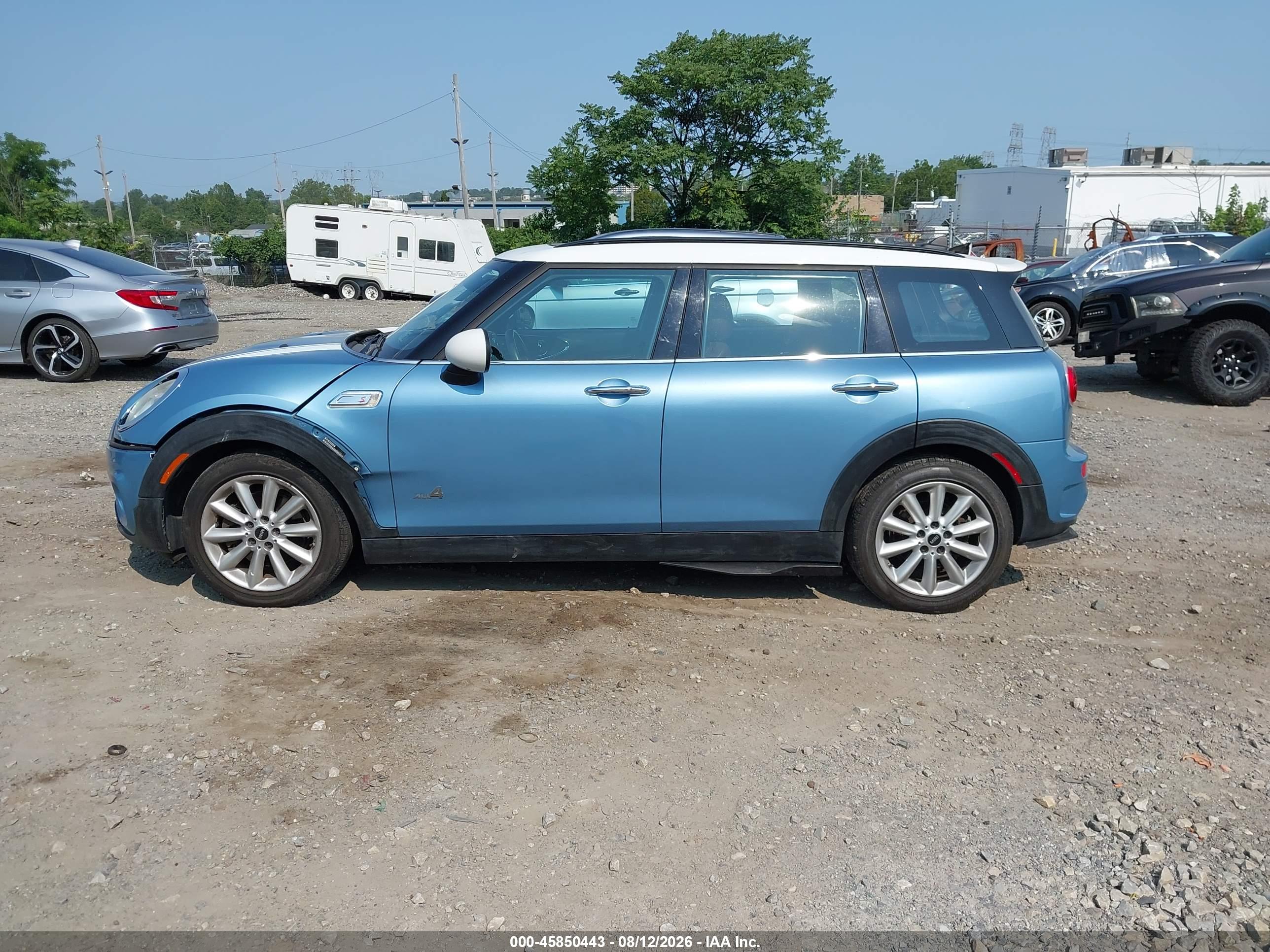 2017 MINI CLUBMAN COOPER S