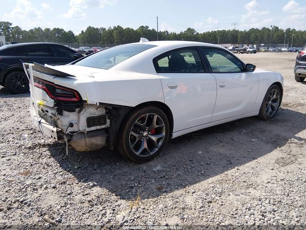2016 DODGE CHARGER SXT