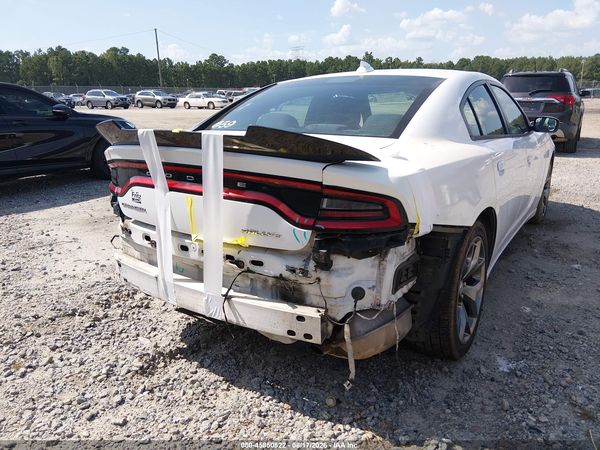 2016 DODGE CHARGER SXT