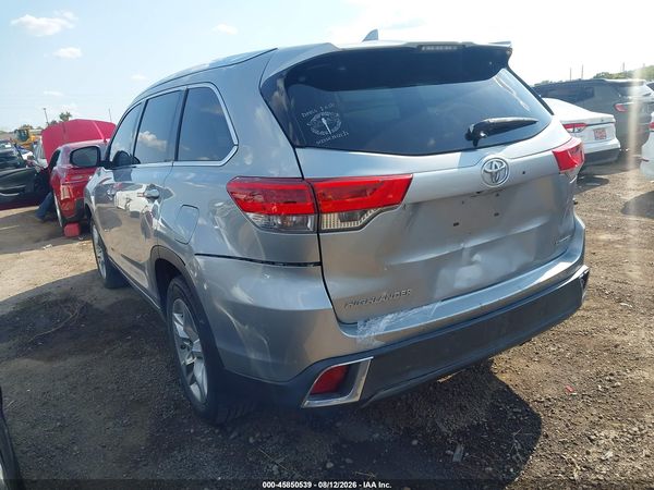 2017 TOYOTA HIGHLANDER LIMITED
