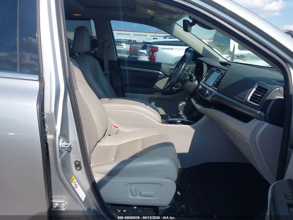 2017 TOYOTA HIGHLANDER LIMITED