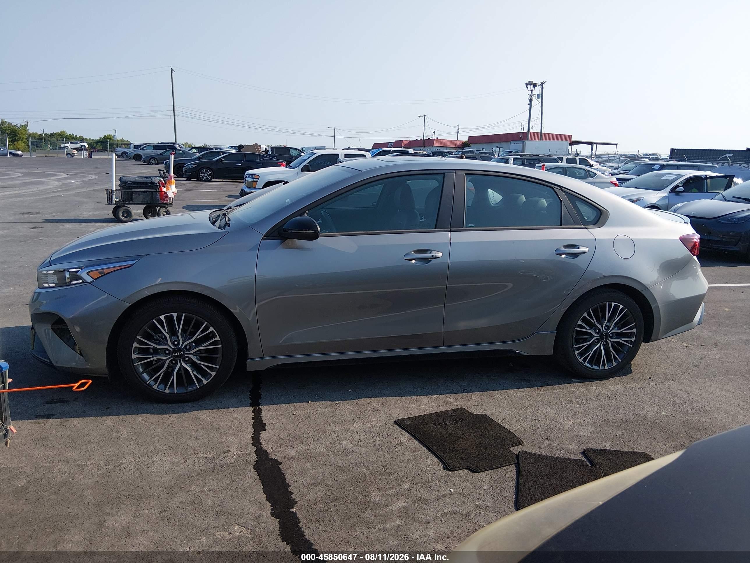 2022 KIA FORTE GT-LINE